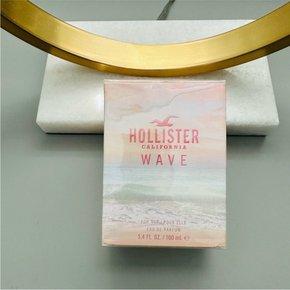 NEW Hollister Wave by Hollister Eau De Parfum Spray 3.4 oz - Picture 2 of 3